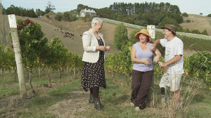 Me chatting with Shelley Trotter and Gary Heaven at Mahurangi River Wines